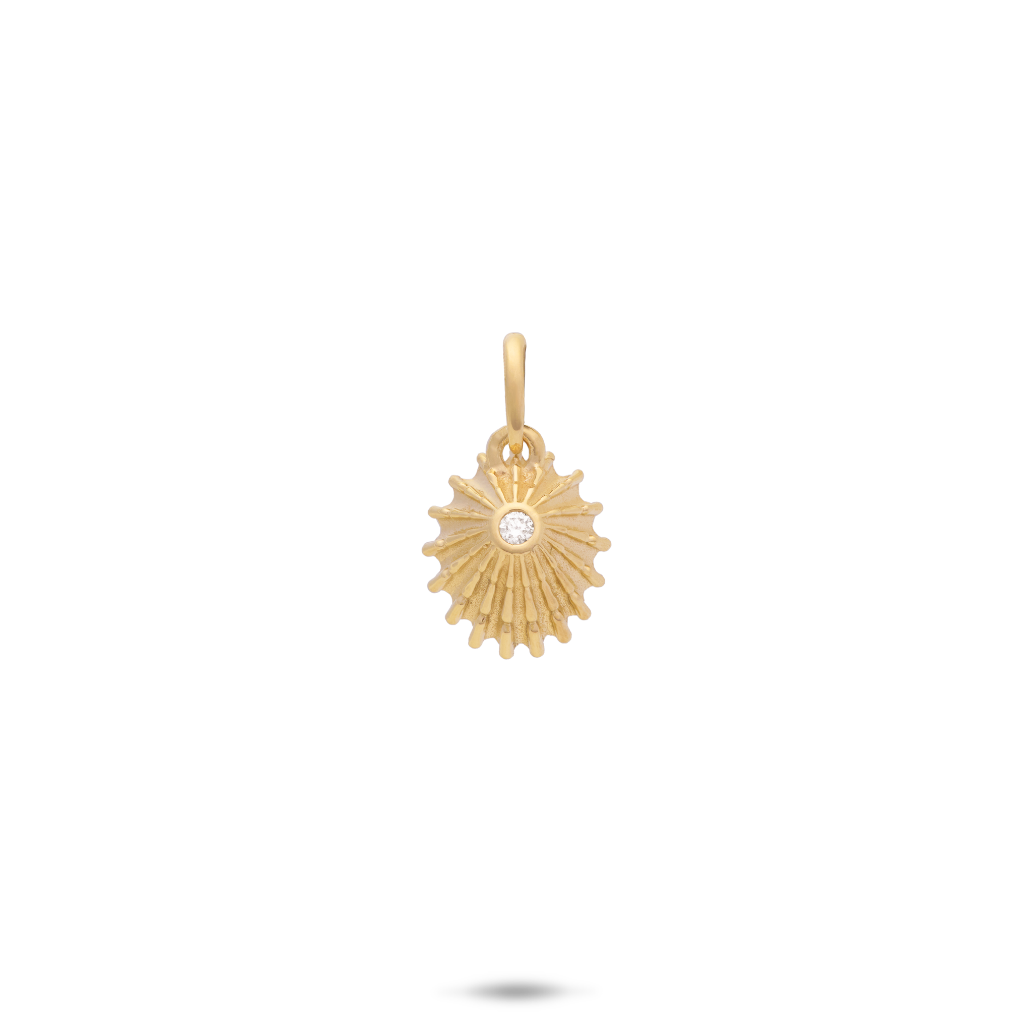 ʻOpihi Pendant in Gold with Diamond - 12mm