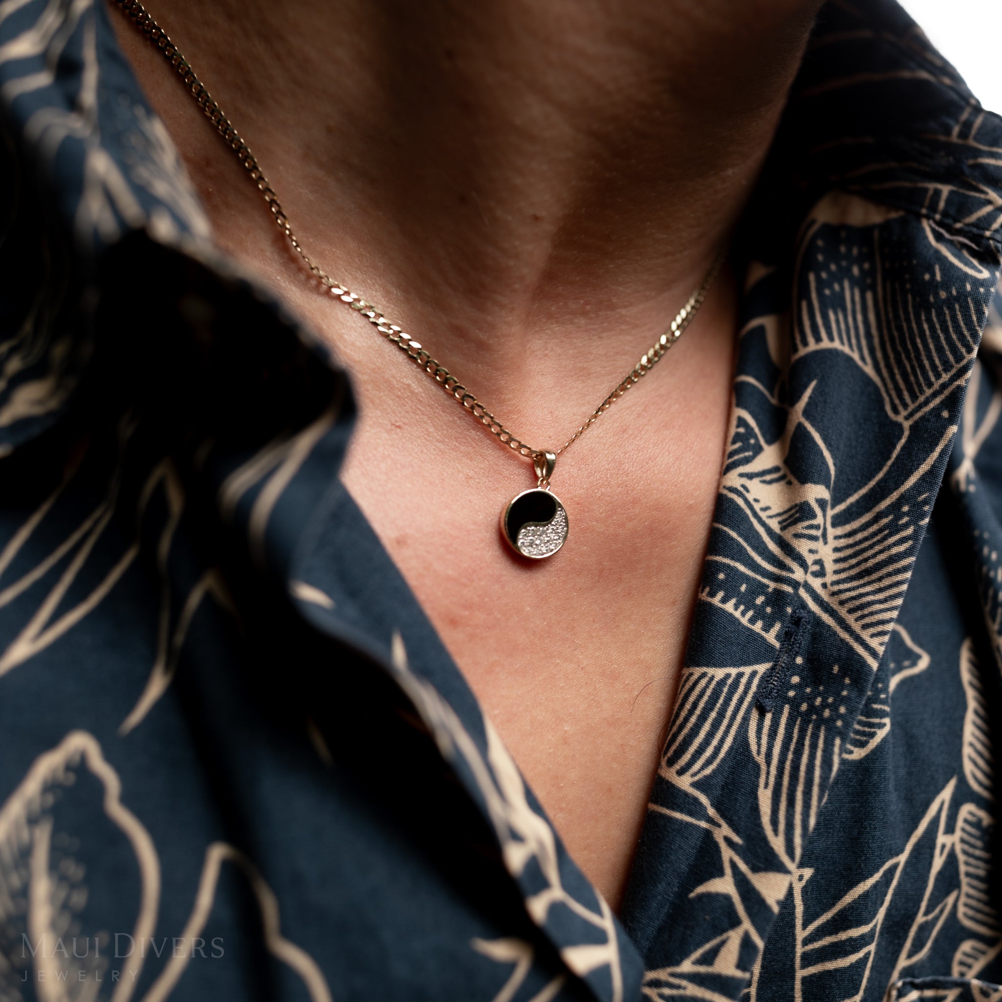 Yin Yang Black Coral Pendant in Gold with Diamonds - 12mm