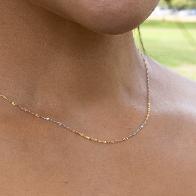 10k Yellow Gold Singapore Chain Necklace (18 inches)