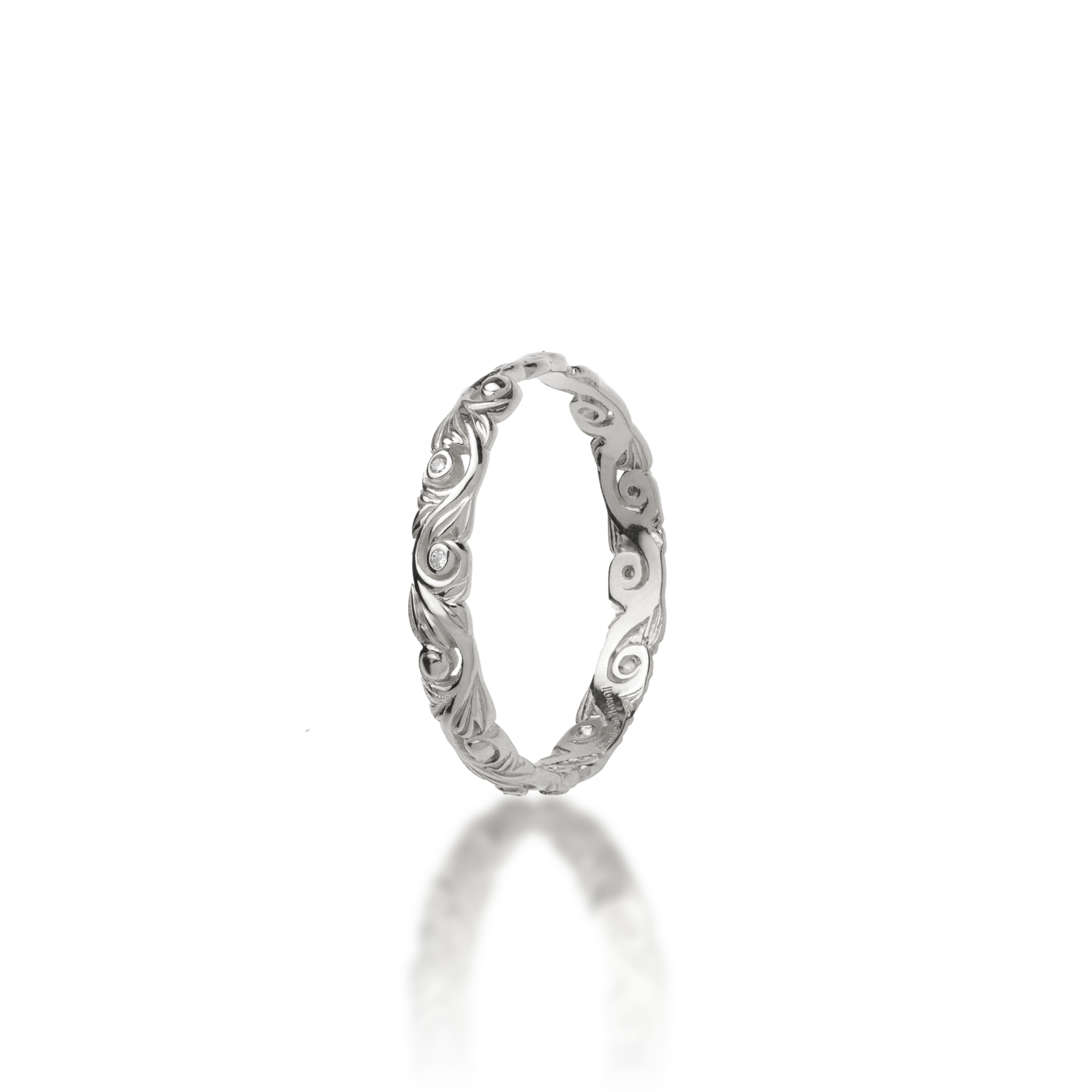 Living Heirloom Ring in White Gold with Diamonds - 3mm