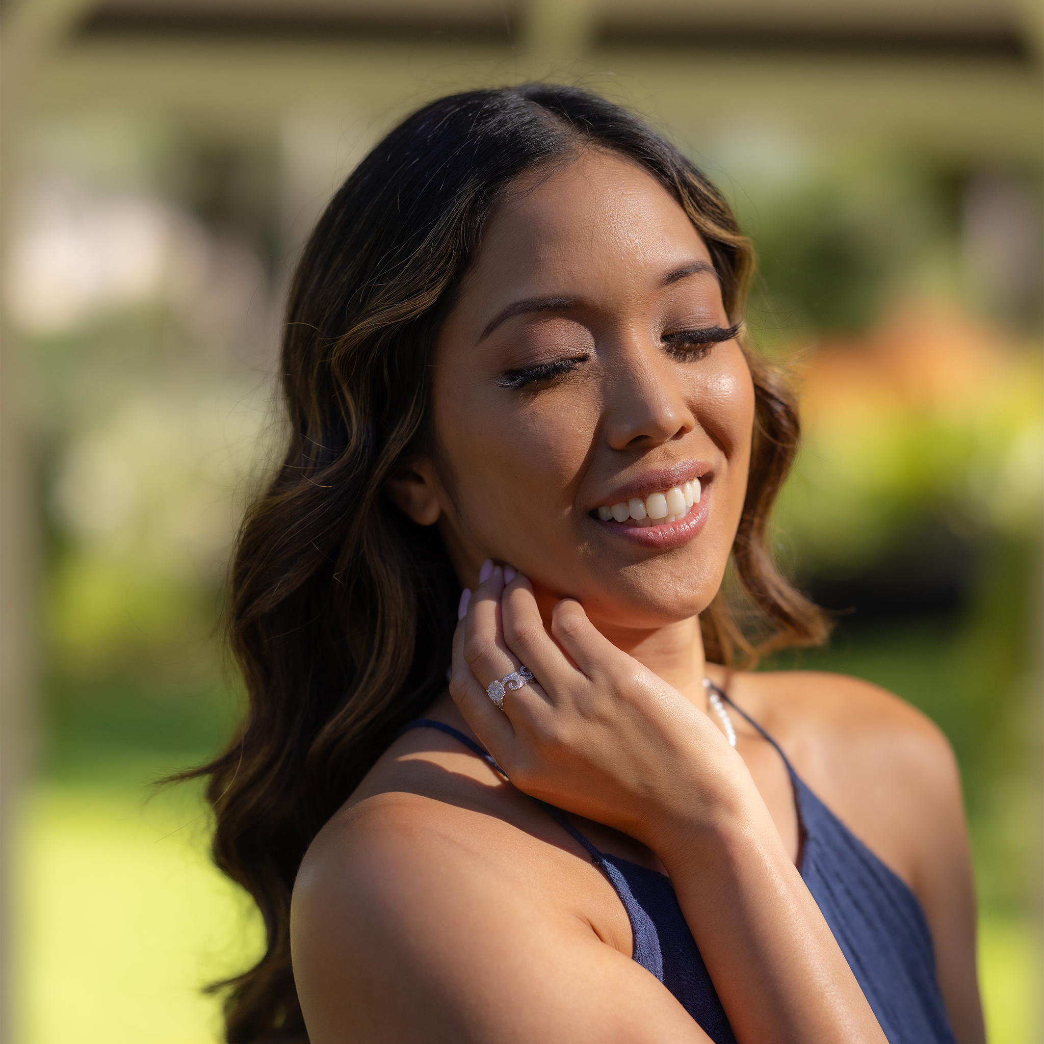 Bague de fiançailles héritage hawaïenne en or blanc avec des diamants