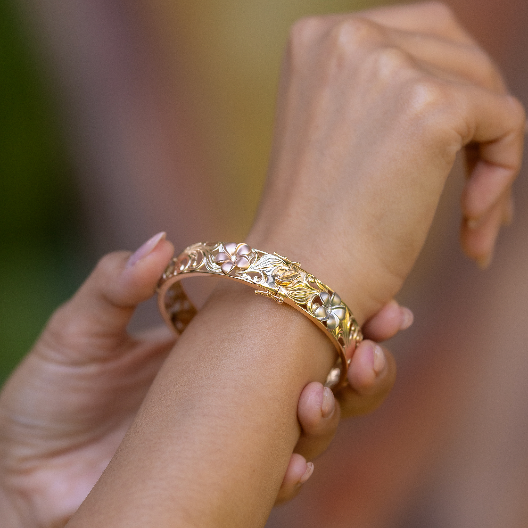 Hawaiian Heirloom Plumeria Hinge Bracelet in Tri Color Gold with Diamonds - 12mm