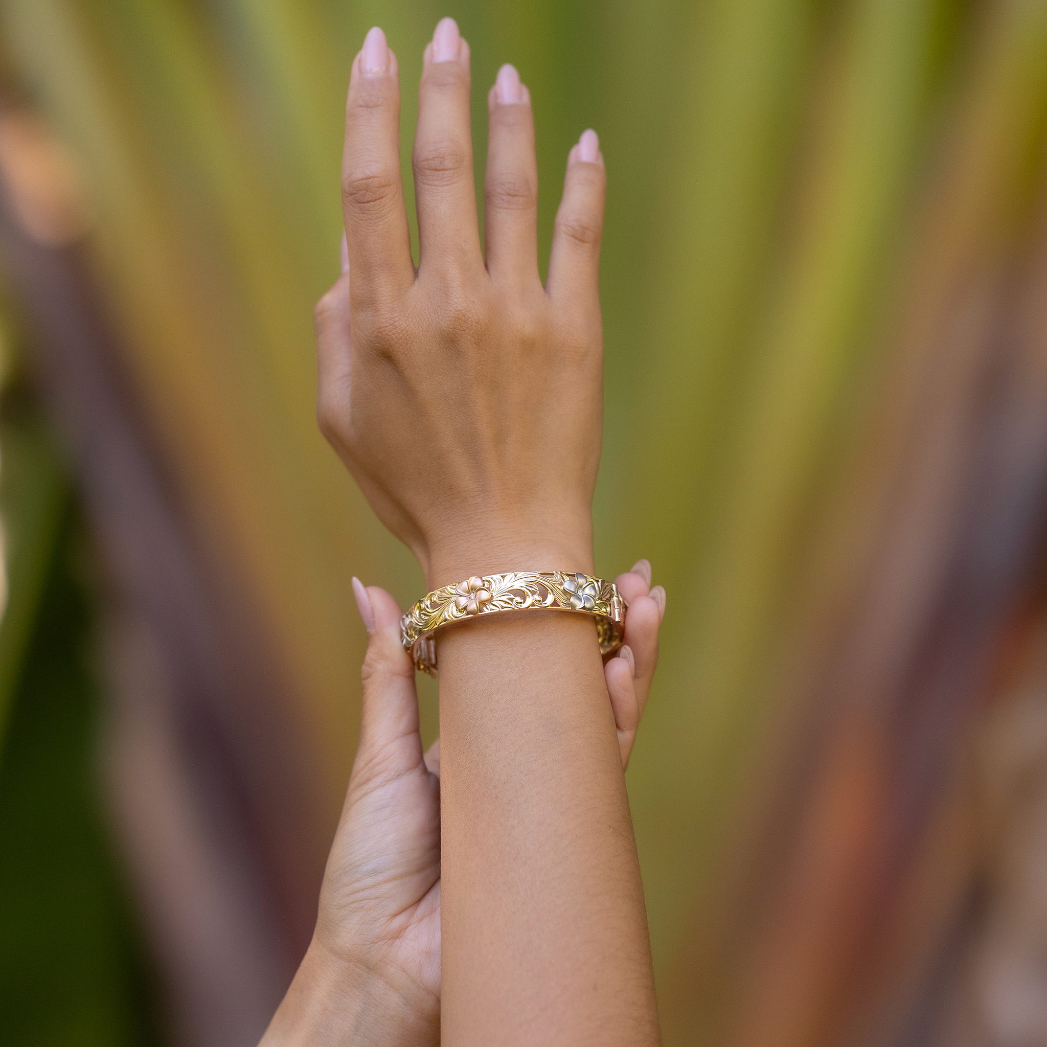 Hawaiian Heirloom Plumeria Hinge Bracelet in Tri Color Gold with Diamonds - 12mm