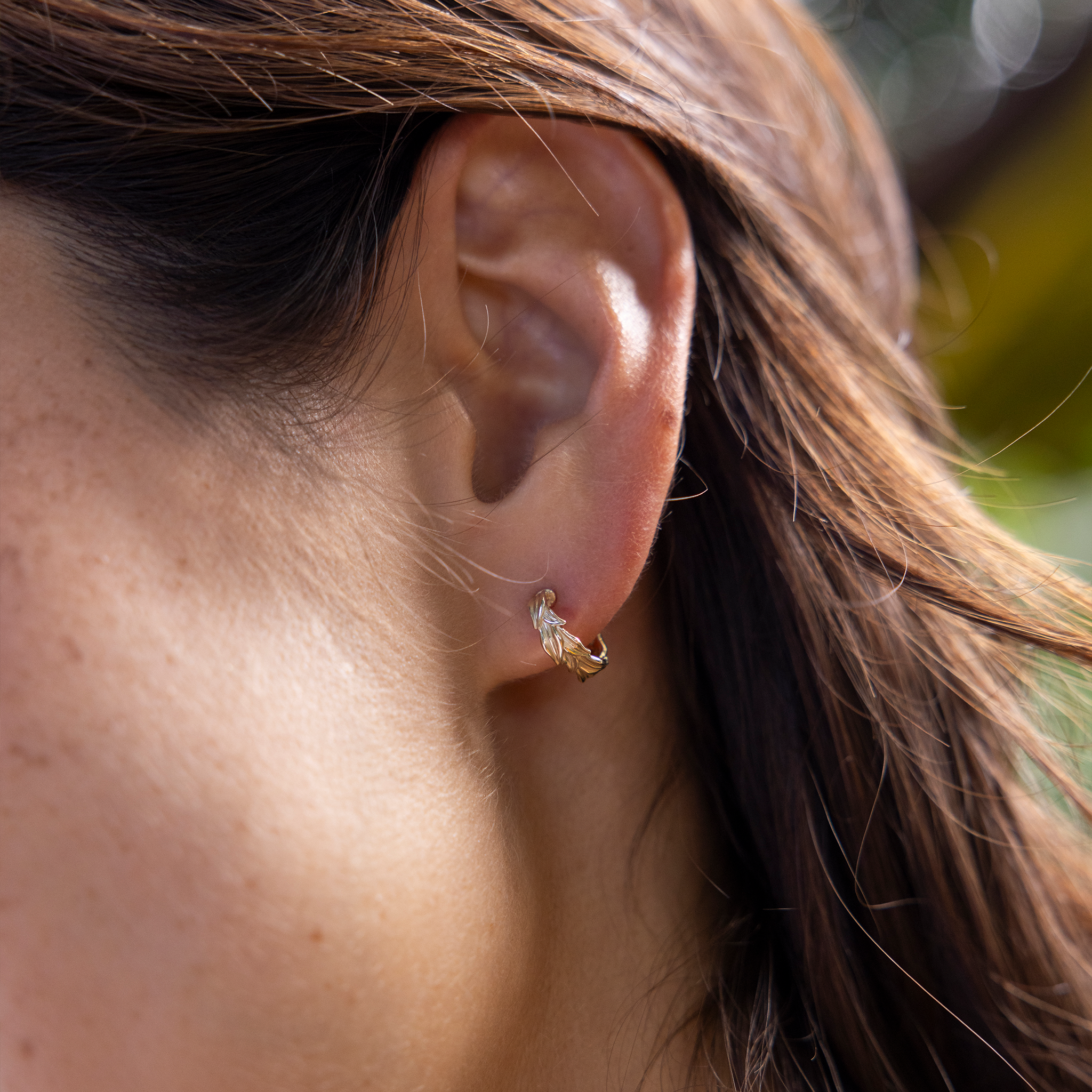 Maile Earrings in Gold - 11mm